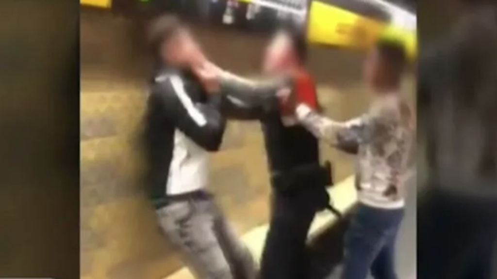 Grabando una intervención de un vigilante de seguridad