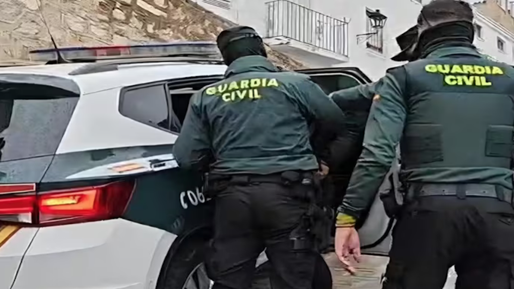 Guardia Civil destapa una trama de estafas afectivas desde el interior de una prisión.