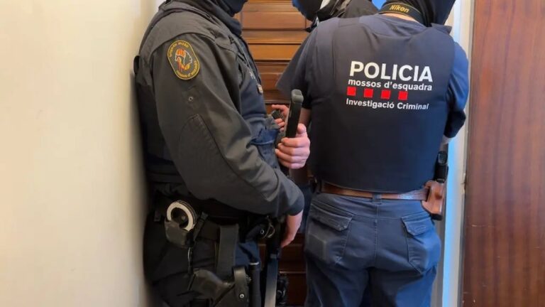 Operación conjunta de Mossos d'Esquadra y Policia Nacional para desarticular una red criminal internacional.