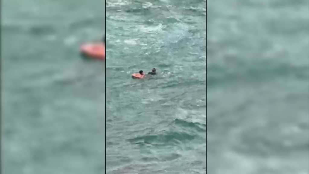 Rescatado un bañista en una playa de Melilla.