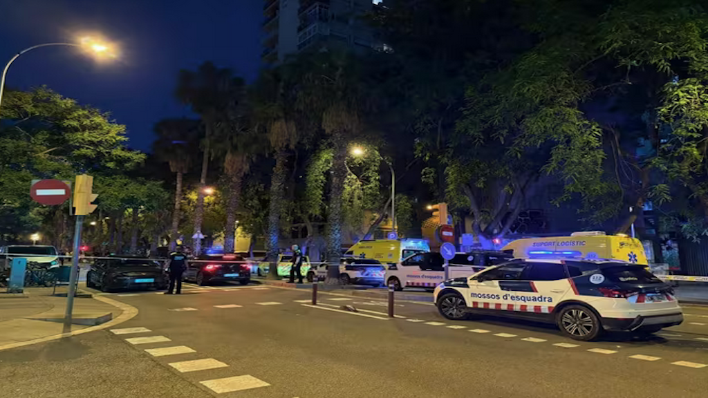 Asesinato a tiros en plena calle de Zona Franca de Barcelona.