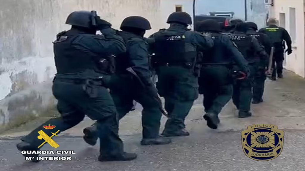 La Guardia Civil de Burgos y la Policía Judiciária de Portugal han desmantelado una red criminal dedicada a la trata de seres humanos con fines de explotación laboral