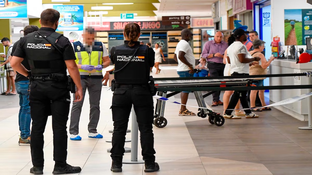 Policía investiga un crimen machista en un centro comercial de Murcia