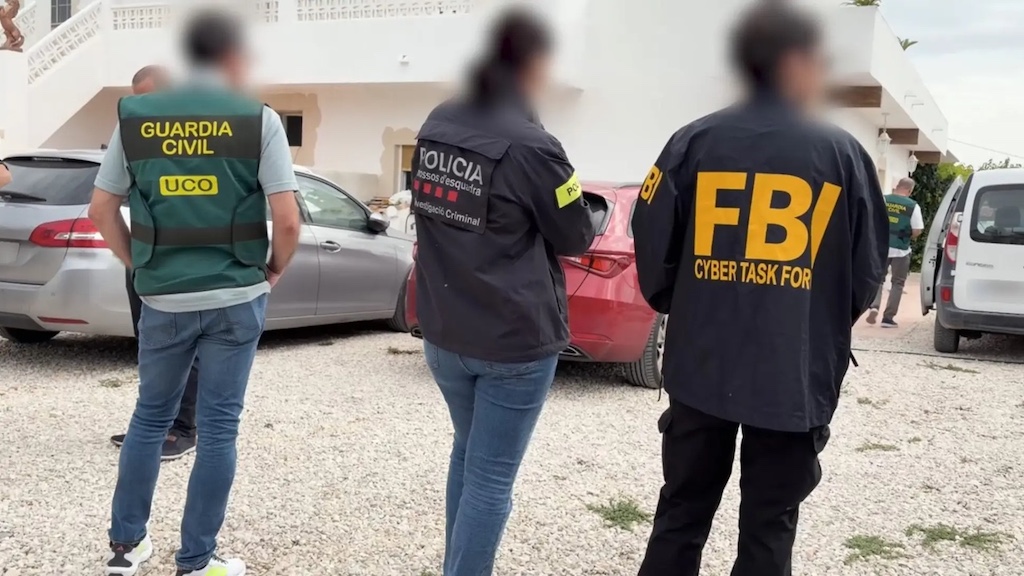 Operación contra KillSec con Guardia Civil y Mossos durante registros en Alicante