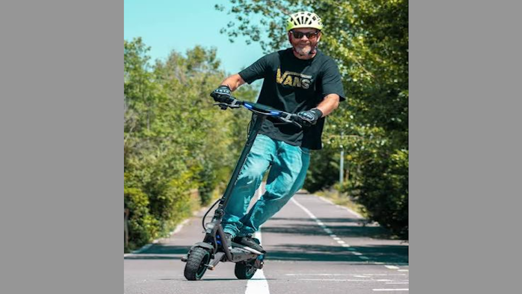 Patinete eléctrico interceptado por la Policía Local en San Andrés del Rabanedo